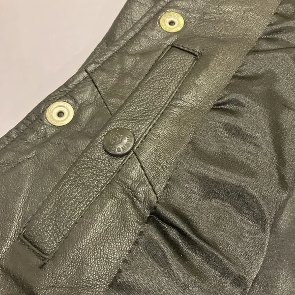 Branded Garments Black Leather Vest Joe Camel Cigarettes Logo Women's L Pockets - Picture 7 of 12